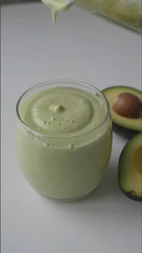 This Smoothie Keeps Me Full for Hours 😳💚