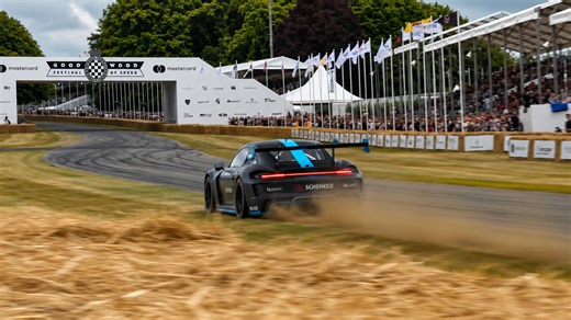 Porsche 718 Cayman slides off during fast track run