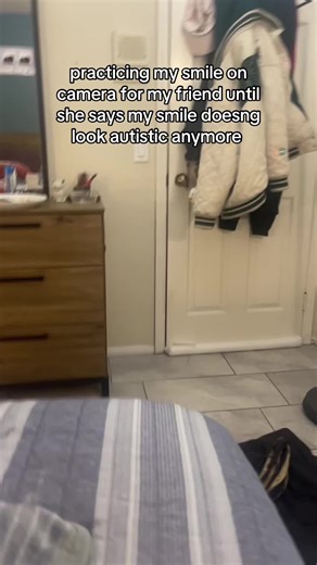 is it obvious guys how do i fix this i look fine in candids LMAO #actuallyautistic #autistiktok