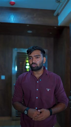 Pet dog vs street dog 🐕 🥹❤️ #varunbundela #trendingshorts #amishaforyou #hearttouching | Akshay Chauhan