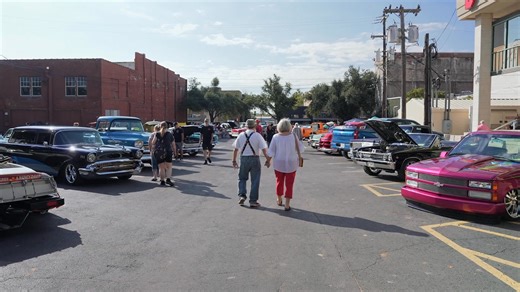 🏎️ Main Street Car Show is TEN DAYS AWAY! 👏From shiny chrome to vintage vibes, this small town puts on the biggest car show in Central Texas, and it’s all happening right here in Historic Downtown Taylor! Don’t miss the fun, the engines, and the memories in the making! 🏁 🗓️: October 25th, 10am - 3pm 📸: Terry Skiles 🔗: https://bit.ly/2L3rkfQ #TaylorMadeTexas | Visit Taylor Made Texas