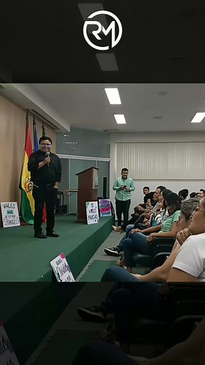Tímido como chapaco - #humor #ConferenciaMagistral | Raúl Mamani - Oficial