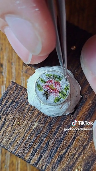 Exploring Micro Mosaic Art Techniques and Tile Sizes