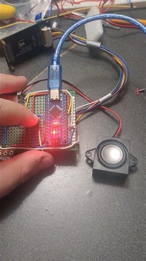 Arduino Nano, mp3 player with karaoke style lyric display, volume control and skip/previous song.