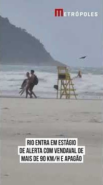 Rio entra em estágio de alerta com vendaval de mais de 90 km/h e apagão