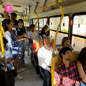 305K views · 639 reactions | Clever trick finds a seat for a pregnant woman on a bus | Fabiosa Life Stories | Facebook