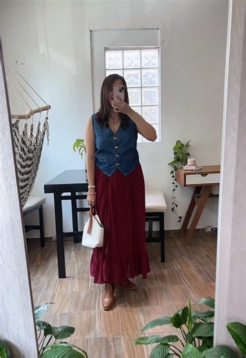 Outfit Bohemio Perfecto con Botas Vaqueras