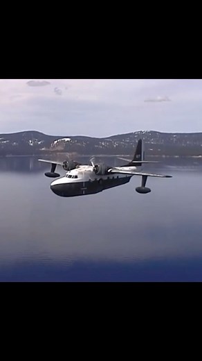 Iconic Flight on Instagram: "The Grumman HU-16 Albatross A remarkable large, twin-radial engine amphibious seaplane that has earned its place in aviation history. Widely used by the United States Air Force (USAF), the U.S. Navy (USN), the U.S. Coast Guard (USCG), and the Royal Canadian Air Force, the Albatross was primarily deployed for search and rescue (SAR) missions. An advanced evolution of the Grumman Mallard, the Albatross was specifically designed to perform rescues in challenging open-oc