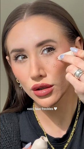 easy faux freckles using the tarte go with the faux freckle pen stamp in shade medium makeup