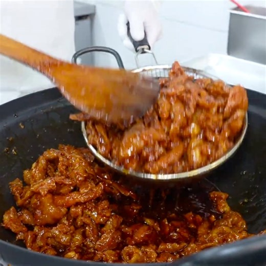 29K views · 770 reactions | Perfectly Crispy! almond Sweet and Sour Chicken in a small country store. - Korean Street Food | Food Processing | Facebook
