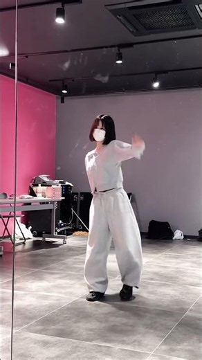 最後の最後間違えてくやしいー！！！！リクエストいただいた『残響』踊らせていただきました🔊⚡️iLiFE!以外の曲も踊ってみたい‪‪❤︎‬#ハルカエコー #残響 #ilife #あいすを愛す