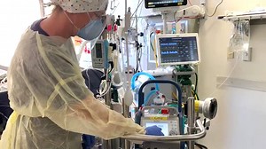 17K views · 191 reactions | A team of 80+ nurses and physicians are using ECMO, an organ bypass machine, to oxygenate blood in patients with COVID-19 who cannot take in sufficient oxygen on their own or with the assistance of a ventilator. | Banner Health | Facebook