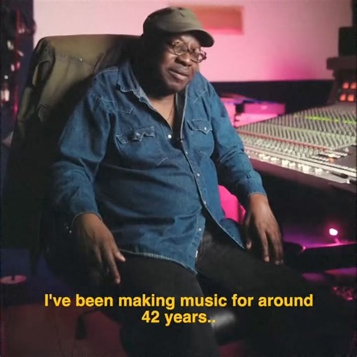 Mad Professor @ Reggae Land 2024 🇯🇲 'Mad Professor' is a pioneering dub reggae artist and producer renowned for his innovative studio techniques and boundary-pushing soundscapes 🎶 With a career spanning decades, he's collaborated with numerous iconic artists and continues to captivate audiences worldwide with his mesmerising dub compositions, earning him a well-deserved reputation as a true visionary in the world of reggae music 💚 Catch Mad Professor on the Dub Stage on Saturday 3rd August -