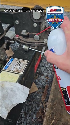 Round 2: Cleaning Log Splitter Hydraulic Fluid Dipstick 🔧🛢️ #diy #officeroil #amsoil #shorts