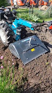2.4K views | Te huur : tuinfrees en/of rotoreg! Www.walca-rent.be Walca-rent maakt uw job gemakkelijk! Wij zijn vlot bereikbaar via Zuidwege. | Walca-rent | Facebook