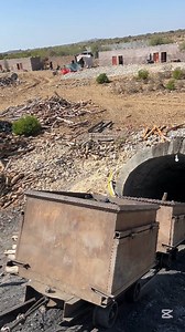 Giving Signal from 3000meter Underground toward the surface of earth -Pulling mine train trolleyHow coal is carried out from mines first on donkeys they carry it inside the mine to the other point where trolley is waiting then they load in trolly and carried out full video with details. Black Diamond Mining #viralreel #coal #goldmine #blackdiamond #gold #viral #foryou #diamond #coalmining #mining | Mining Empire