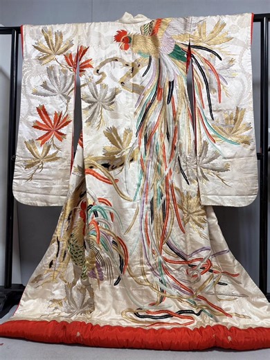 Antique Silk Uchikake Kimono – Long-tailed Rooster Embroidery, Vintage Japanese Bridal Robe, White Wedding Kimono - Etsy UK