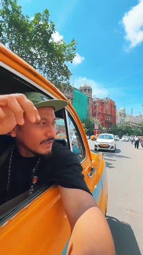 Exploring the Most Enjoyable Taxi Rides in Kolkata, India!