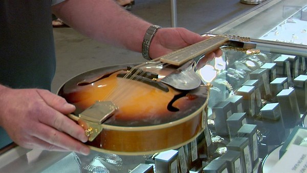 Pawn Stars Season 4 Episode 21 Face the Music