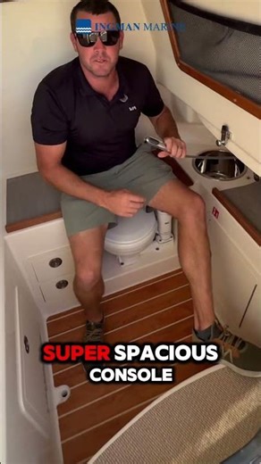 Best-Riding 30-Foot Center Console? | Grady-White Canyon 306 Walkthrough