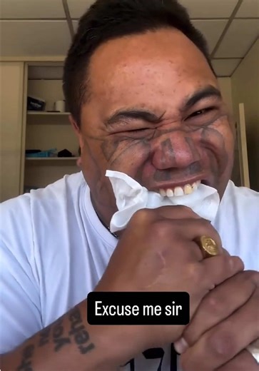 Did He Just Pull His OWN Tooth?! 😭🦷 #teeth #dentist #mouth | guy pulls out his own tooth