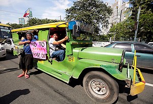 Piston sets nationwide rallies vs phaseout of old jeepneys, fuel price increase