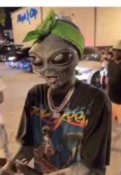 Evulholic - Alien (Prod. An1xtin) (Mastered By Evulholic)