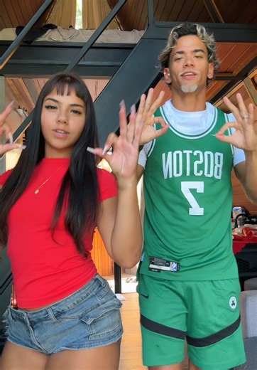 Vídeo de Arthur Lima (@artthuroficial_) relacionado a iphone 17 pro max