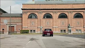 精心雕琢、舒適沉穩，夢寐以求的駕馭體驗。 (影片來源: MINI Canada) | MINI