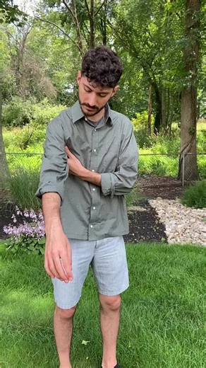 Happy Mend it Monday!! This week’s mend is a basic hem fix for Adam! Let me know how I did 😁 #mend #mendit #mending