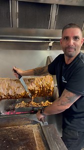 Come in tonight from 5pm and grab your favourite Souva and a refreshing drink! 🤙🏻 📍22 Hood St, Airport West | The D's souvlaki