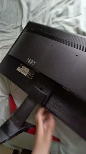 How to remove acer monitor stand