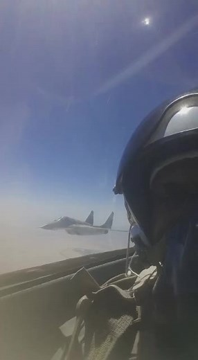 Cockpit Views: A Pilot's Perspective on Flight