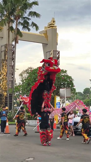 red lion takes action