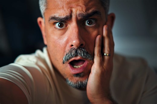 Tu as perdu ton Android ? Pas de panique : grâce à Google Contacts et Google Photos, tu peux récupérer tous tes numéros et tes souvenirs en quelques clics depuis n’importe quel navigateur. #Android #GoogleContacts #GooglePhotos #Cloud #TechTips