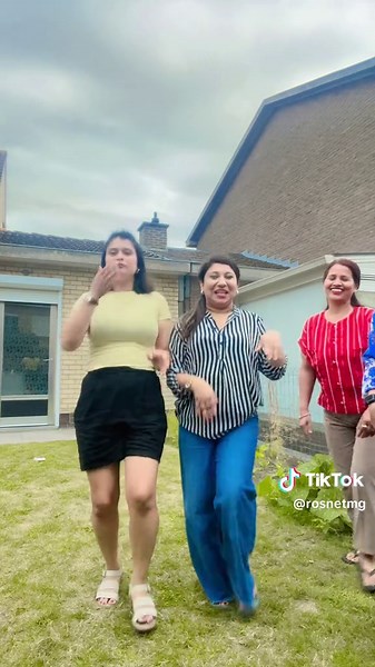 Ramailo with friends #churiyadimlatikiyadimla❤️ @Rupa @Imanukarki 🇳🇵