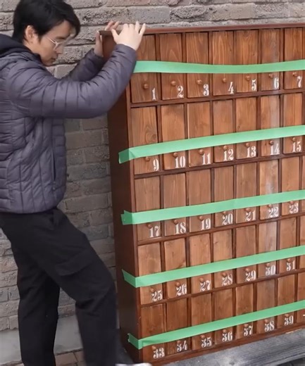 Restoring The MOST Unique Piece I've Ever Found #fblifestyle | Modern Makeovers