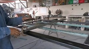 70K views · 1.8K reactions | Paso 3.. Como realizar un portón plegable de 2 hojas | Herreria Artesanal Los Arcos | Facebook