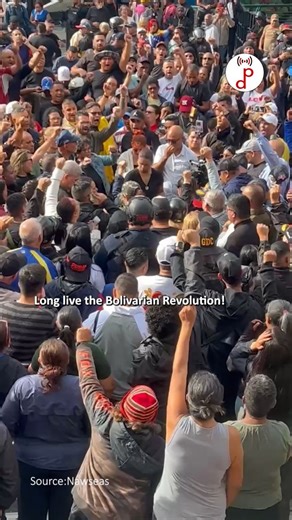 Peoples Dispatch on Instagram: "🇻🇪 Venezuelan people were out on the streets in defense of their country just hours after the US launched unilateral military strikes against the country and kidnapped President Nicolás Maduro and his wife Cilia Flores. As of now, there is no official casualty toll from the attacks but Venezuelan officials reported that several strikes were carried out against civilian areas across the city of Caracas."