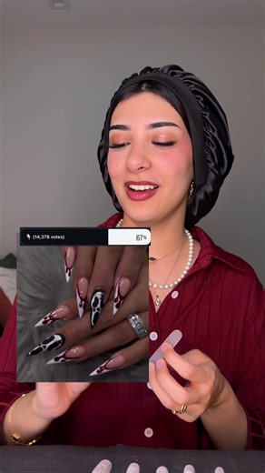 Scream-Inspired Long Halloween Nails for Fans