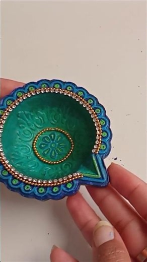 DIY painting on diya 🎨🪔✨️ #shorts
