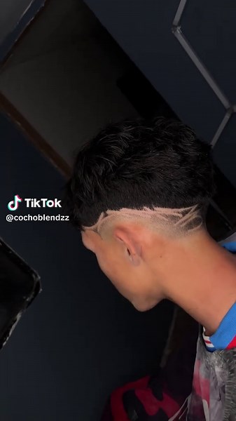 Drop Fade Haircut Tutorial with Freestyle Techniques
