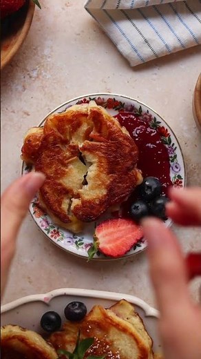 Polnische Hefepfannkuchen mit Äpfeln