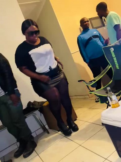 Track ID : Mtebza _ Case Closed🕺💃 Coming Soon #wozamtebzababa🔥🔥 #Gqomwillneverdie #IG: Mtebza_official #Facebook: Woza Mtebza Baba 🕺✌️