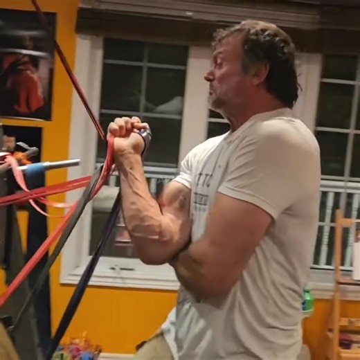 750K views · 32K reactions | Devon larratt training in home 掠略 #devonlarratt #revenge #armwrestling #justdoit #eastvswest #fight #fighting #fighter #canada #soldier #superman #soldierboy #viking #devon #boxing #match #wrestling #wsm #fypシ゚ #vitalylaletin #eastvswest17 #levansaghinashvili #audenlarratt #genadikvikvinia #BillKazmaier #ermesgasparini #levansaginashvili #davechaffee @topfans Arm Wrestling kings Facebook | Arm Wrestling kings | Facebook