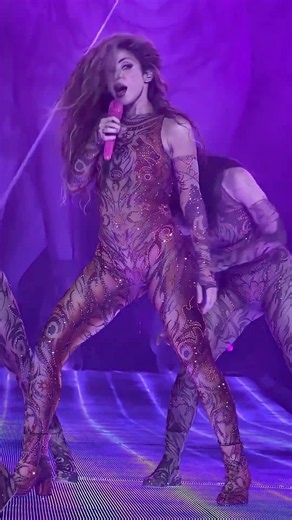 Shakira - She Wolf (Live in Atlantic City) 🐺✨ | Exclusive Live Performance #music #dance #viral