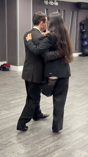 Explore Adornos in Argentine Tango Classes