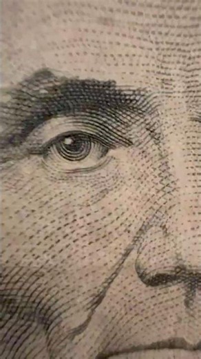 What Does a $5 Bill Look Like Under UV Light? 💵