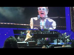 Elton John - Intro / Bennie And The Jets (Live @O2 London) - FYBR - 09.04.23 - FLOOR (4K)