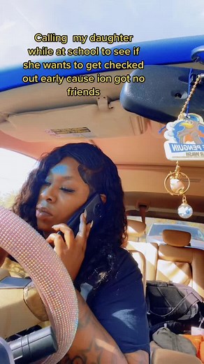 She didn’t answer 😭😭😭 #funny #prank #coolmom #comedy #viralvideo
